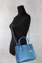 Load image into Gallery viewer, Michael Kors Mercer Teal Pebble Leather Messenger Crossbody Bag - Medium