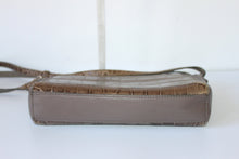 Load image into Gallery viewer, Brighton Vintage Crossbody and Shoulder Bag - Med Brown Leather w/signature silver accents HB043