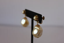Load image into Gallery viewer, Earrings - Four pairs of vintage earrings with clip backs (Gold, and metallic designs) JL102
