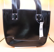 Load image into Gallery viewer, Wilson's Leather - Patent leather shoulder bag with silver accents HB064