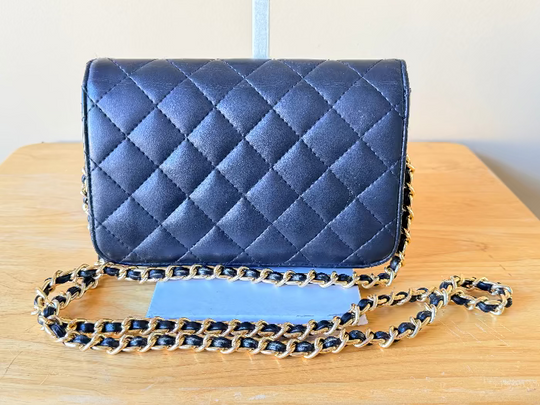 Quilted Black Party Bag in Soft PU Leather - Shoulder/Crossbody Gold Chain