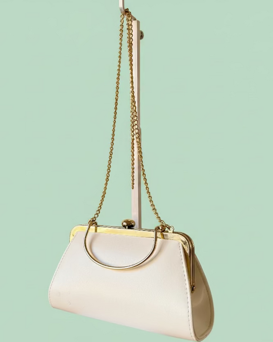 Vintage Party Bag - White/cream elegant bag in vegan leather and snap closure