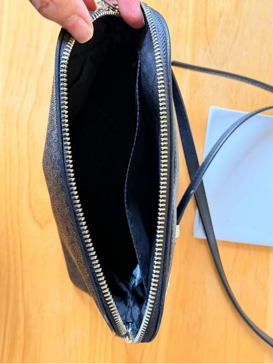 Michael Kors - Jet Set Large Saffiano Leather Crossbody Bag in Monogram Black