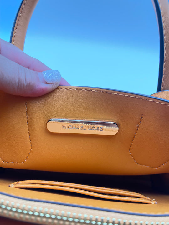 Michael Kors MERCER Medium Leather Logo Crossbody Bag - Mustard/Marigold