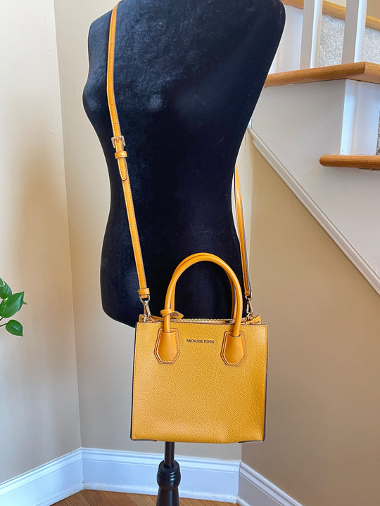 Michael Kors MERCER Medium Leather Logo Crossbody Bag - Mustard/Marigold
