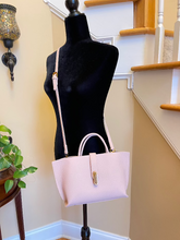 Load image into Gallery viewer, Crossbody Bag - Elegant and pretty in Vegan Leather - NEW
