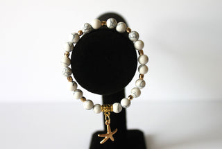 Starfish 7.5" GENUINE Natural Stones/Healing Crystals, hand-crafted bracelets (White Howlite). All bracelets are adorned with silver or gold charms. BGWB13-4