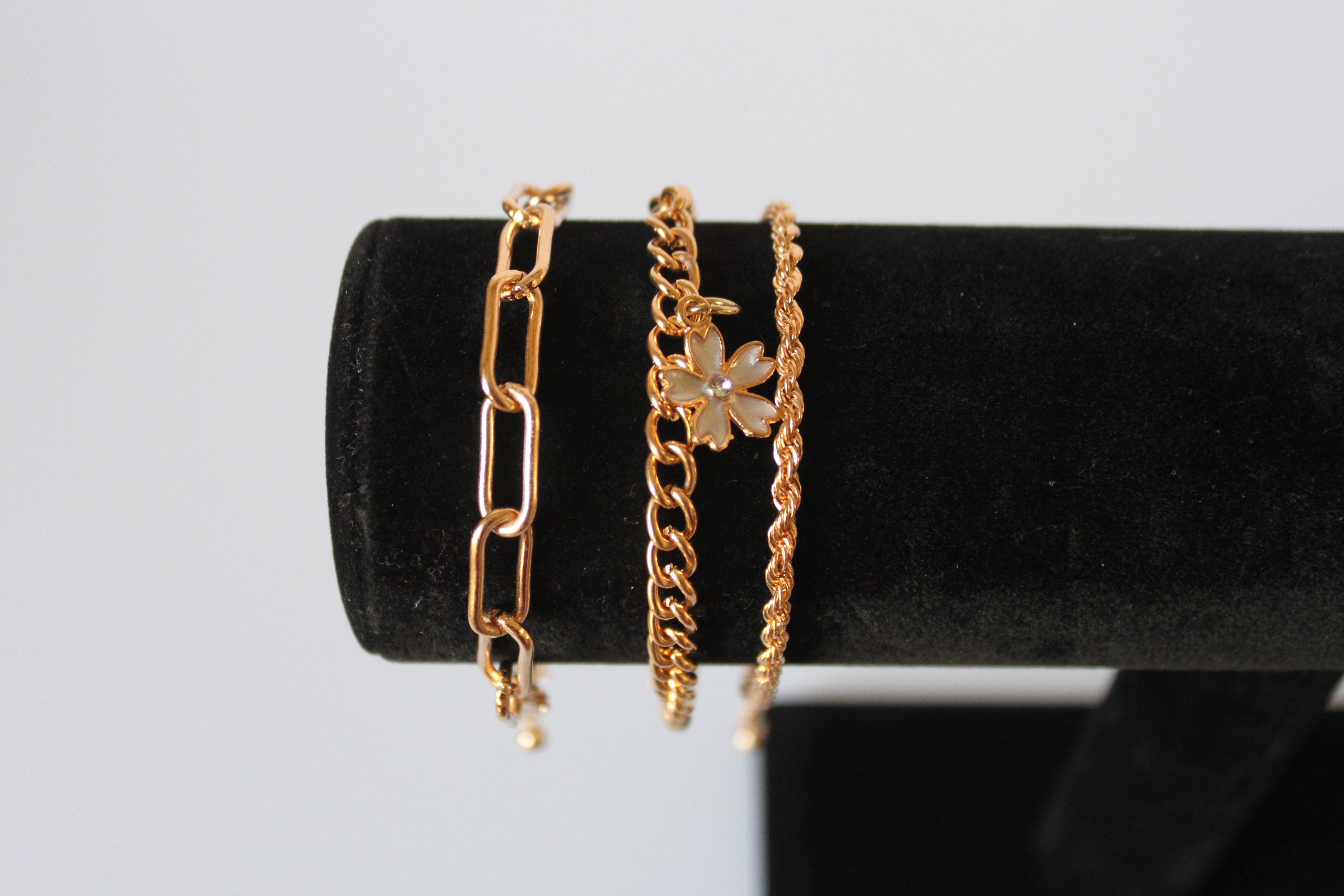 Bracelet - 3 gold bracelets - layer style. Paper clip, rope and cable chain designs w/charms - 6.5" JL066