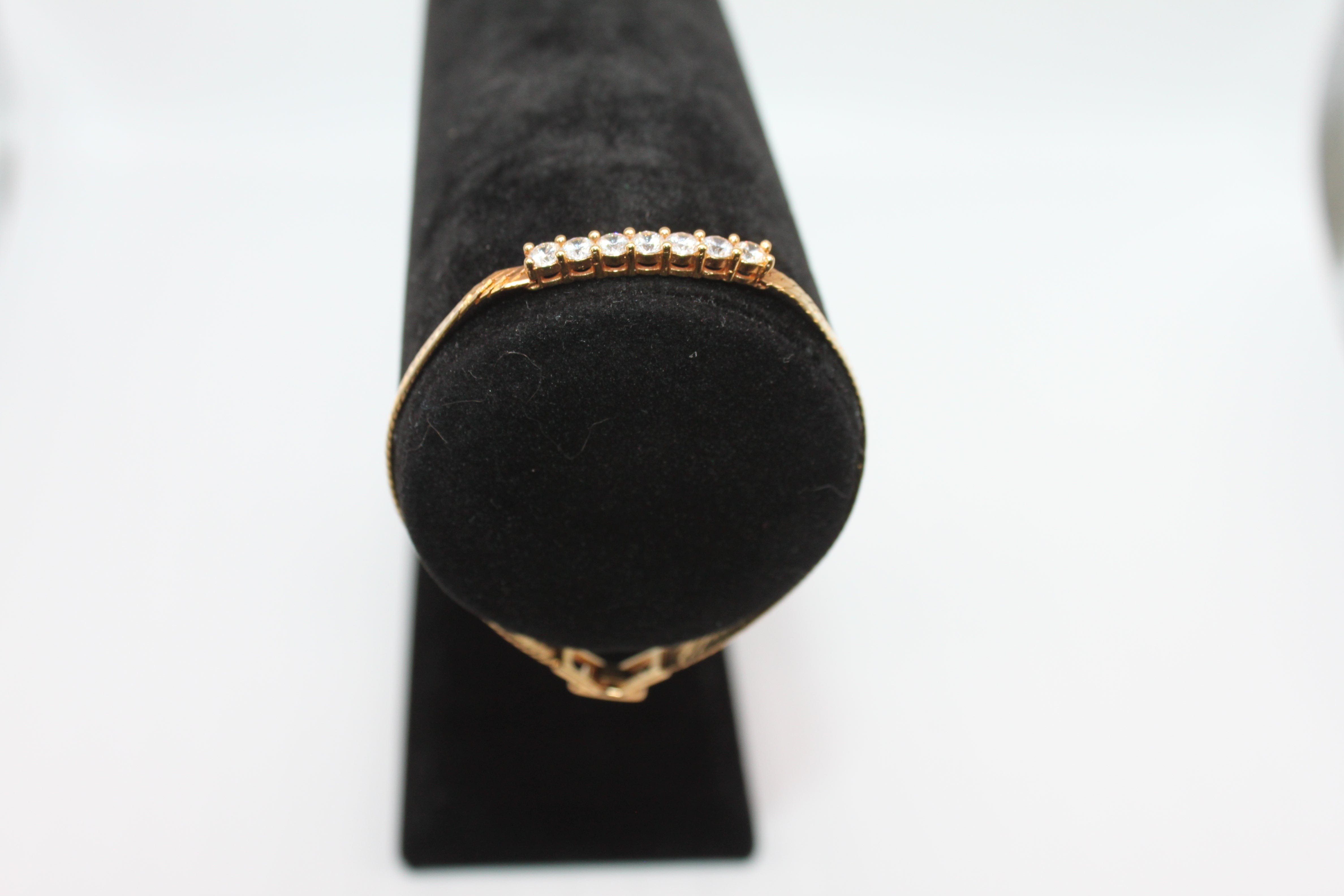 Bracelet - 7" VTG 14K Gold Plate Bracelet Crafted in a Beautiful Herringbone Pattern adorned with Rhinestones JL013