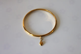 Bracelet - Gold bangle- 14K GP with gold heart charm (7.5" diam) JL039