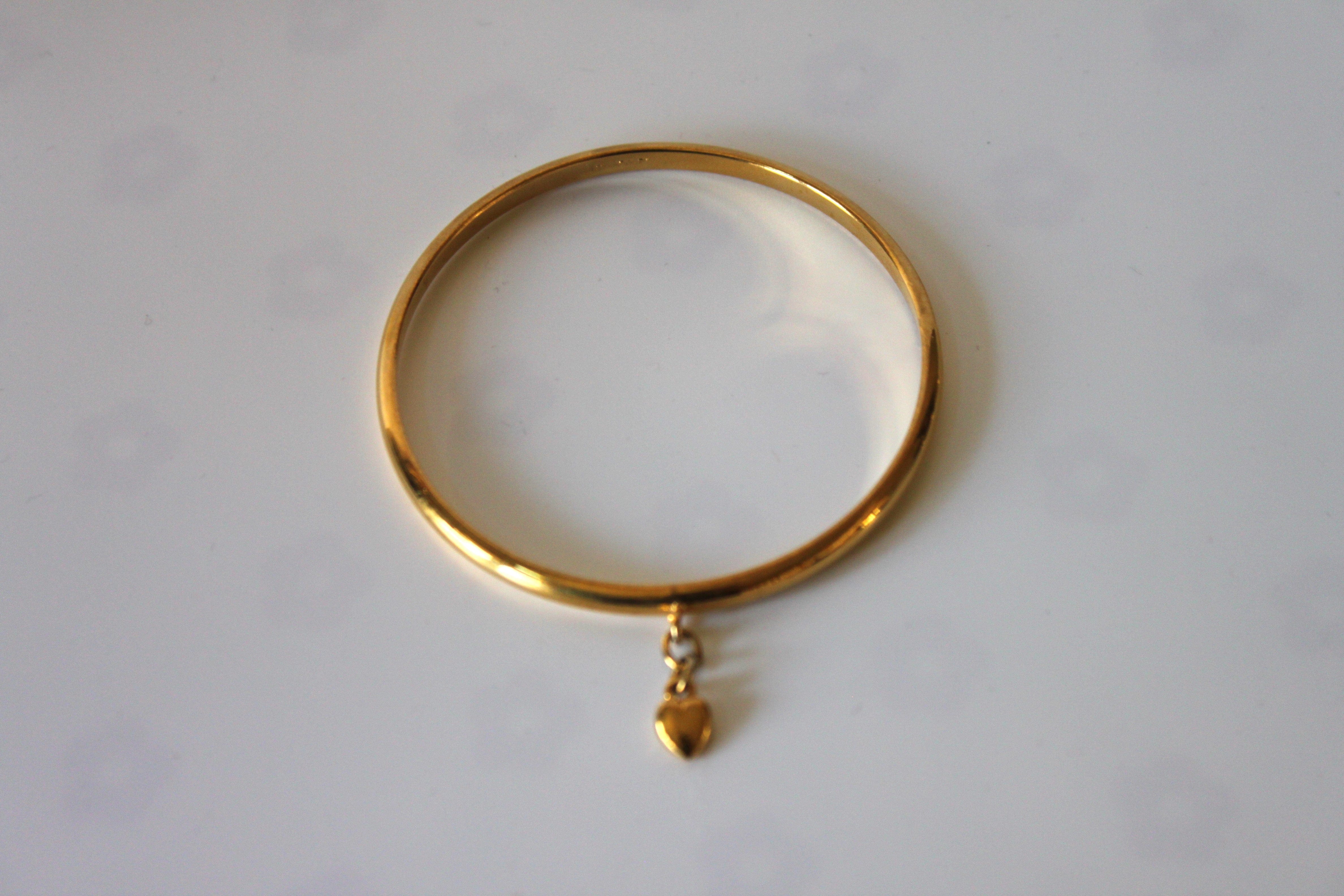 Bracelet - Gold bangle- 14K GP with gold heart charm (7.5" diam) JL039