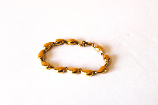 Bracelet - VTG 7" 14K Gold Plated bracelet crafted in a kidney shape pattern JL026