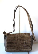 Load image into Gallery viewer, Brighton Vintage Crossbody and Shoulder Bag - Med Brown Leather w/signature silver accents HB043
