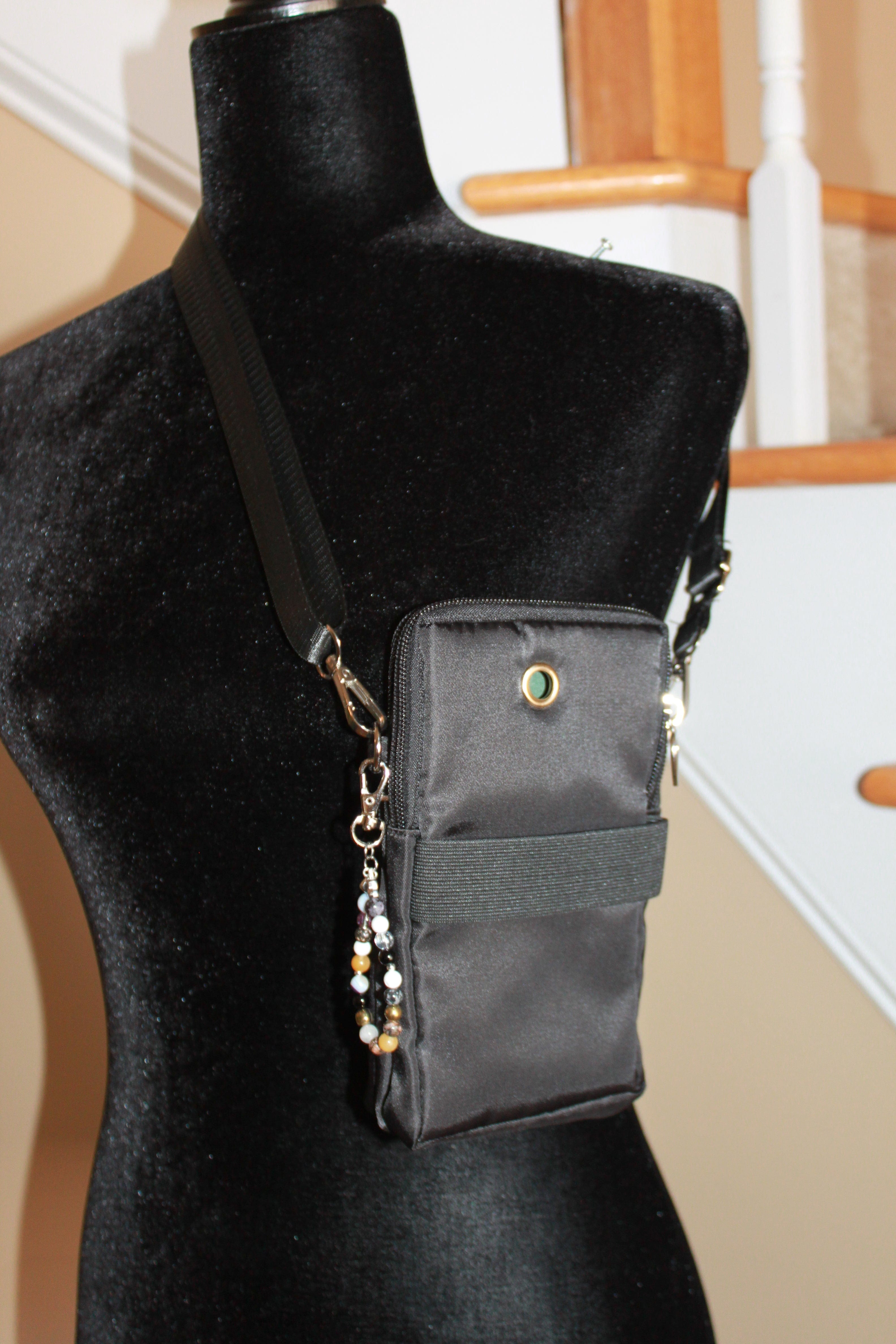 Crossbody Bag - Small black fashion handbag with adjustable strap and pretty bag charm HB055