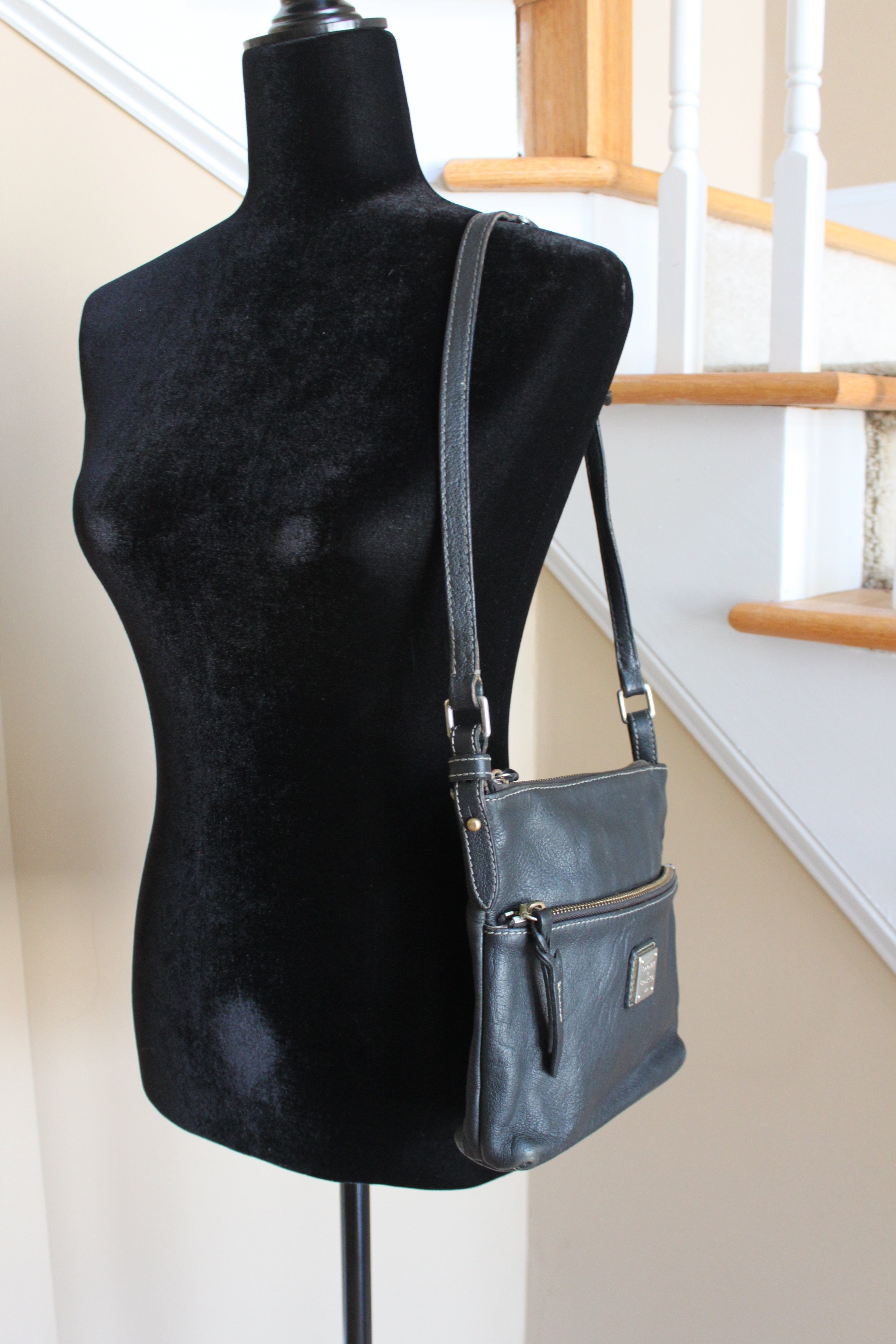 Handbags - Dooney & Bourke Shoulder Bag - Black Leather with multiple pockets HB012