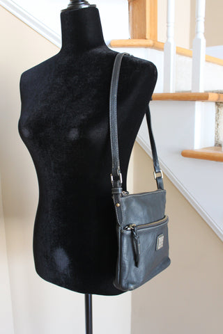 Handbags - Dooney & Bourke Shoulder Bag - Black Leather with multiple pockets HB012