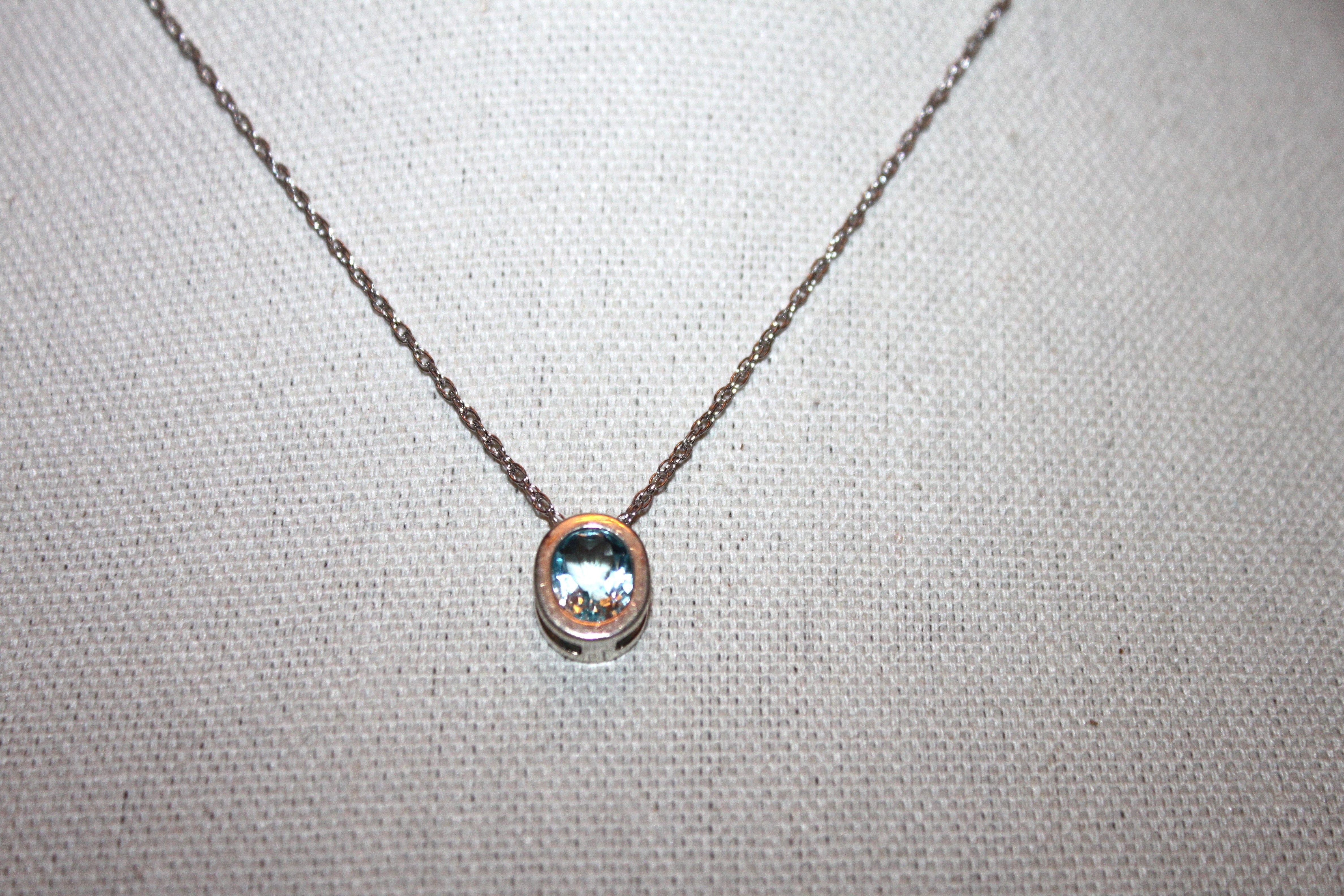 Necklace - Sterling silver 925 chain with beautiful Aquamarine stone setting- 17.5" JL058