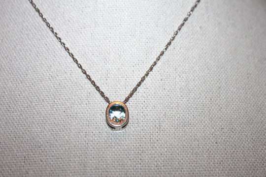 Necklace - Sterling silver 925 chain with beautiful Aquamarine stone setting- 17.5" JL058