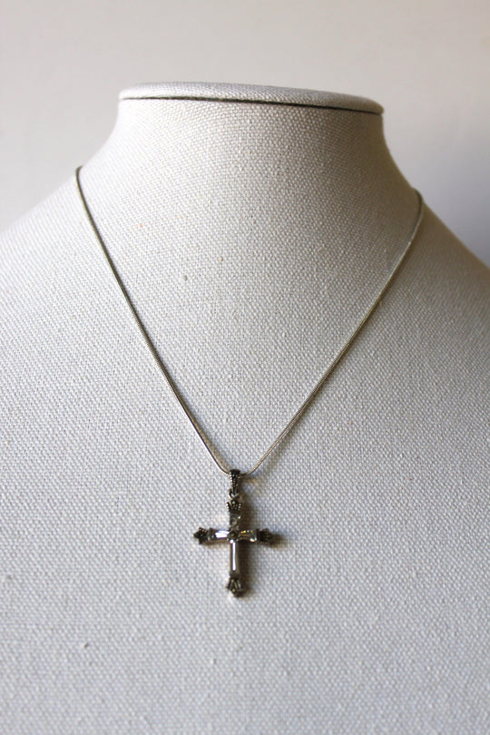 Necklace - Sterling silver chain 925 with beautiful cross pendant- 18" chain JL053