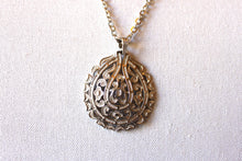 Load image into Gallery viewer, Necklace - Sterling Silver Vintage Necklace with beautiful silver Trifari paisley/flower pendant JL078
