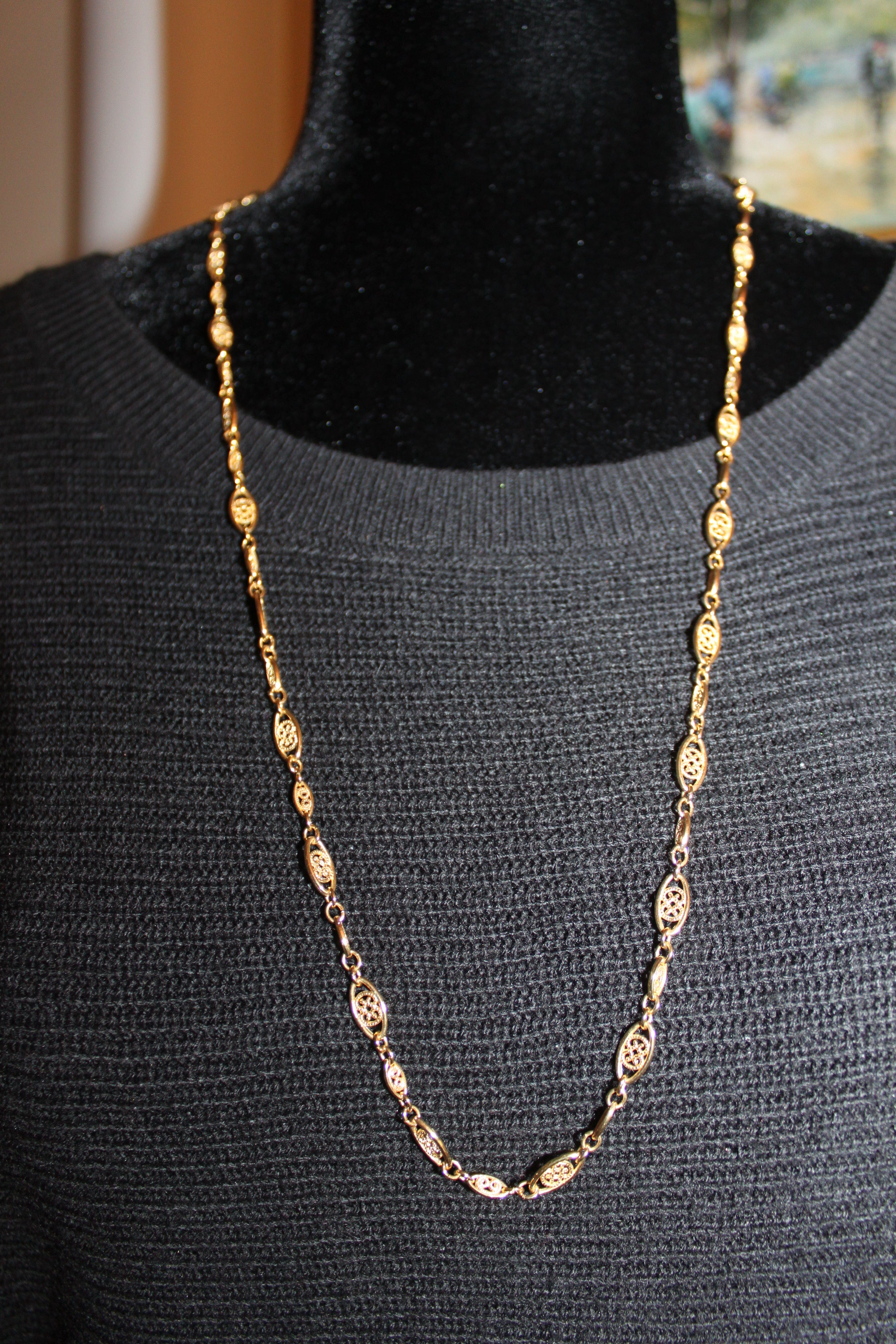 Necklace - 14K Gold Plate Vintage Necklace in beautiful swirl pattern - 30"