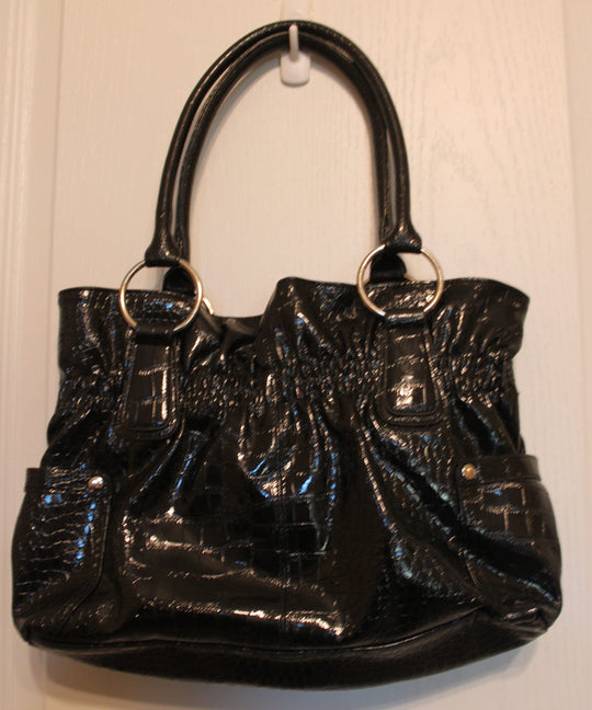NEW! Patent leather shoulder bag with silver accents HB063