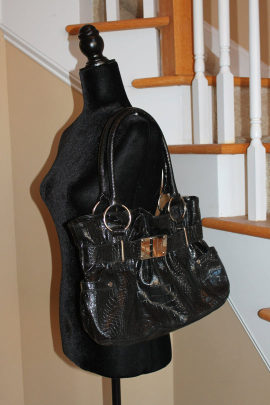 NEW! Patent leather shoulder bag with silver accents HB063